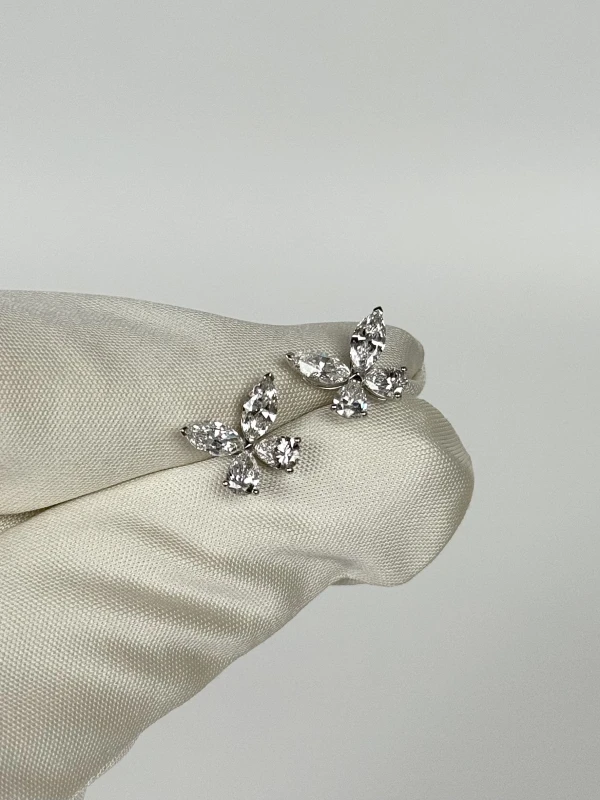 GRAFF Classic Butterfly Diamond Stud Earrings RGE1854 4