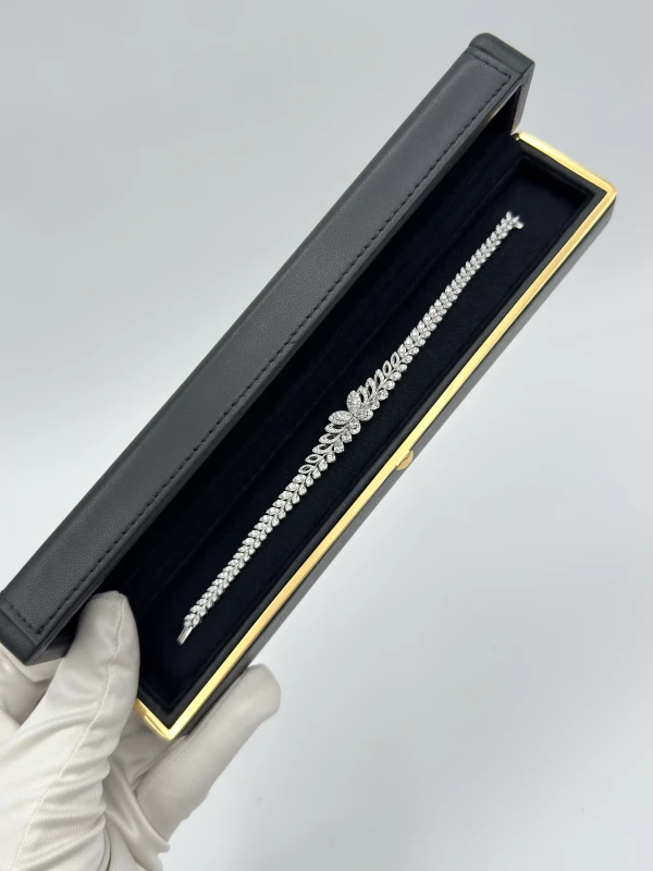 GRAFF Butterfly Diamond Bracelet White Gold RGB689 5