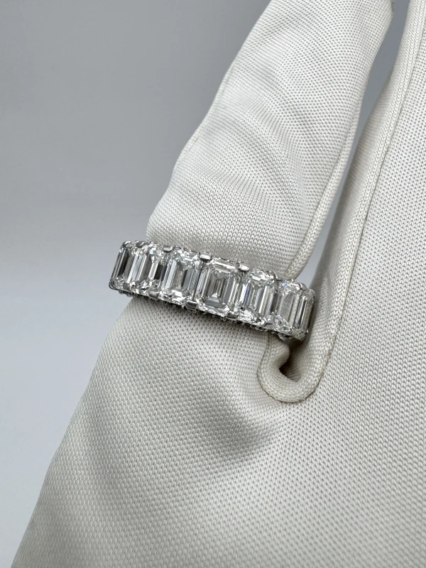 DeRosa ETERNITY EMERALD DIAMOND RING 9.64 CT F-G-H/VVS1-VS2 (GIA) R423101 3