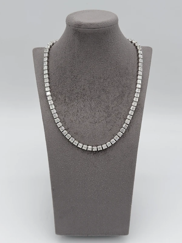 Earrings without a brand SQUARE EMERALD DIAMONDS 77.55 CT G/VVS2-VS1-VS2 NECKLACE (GIA) NN77.55CT 4