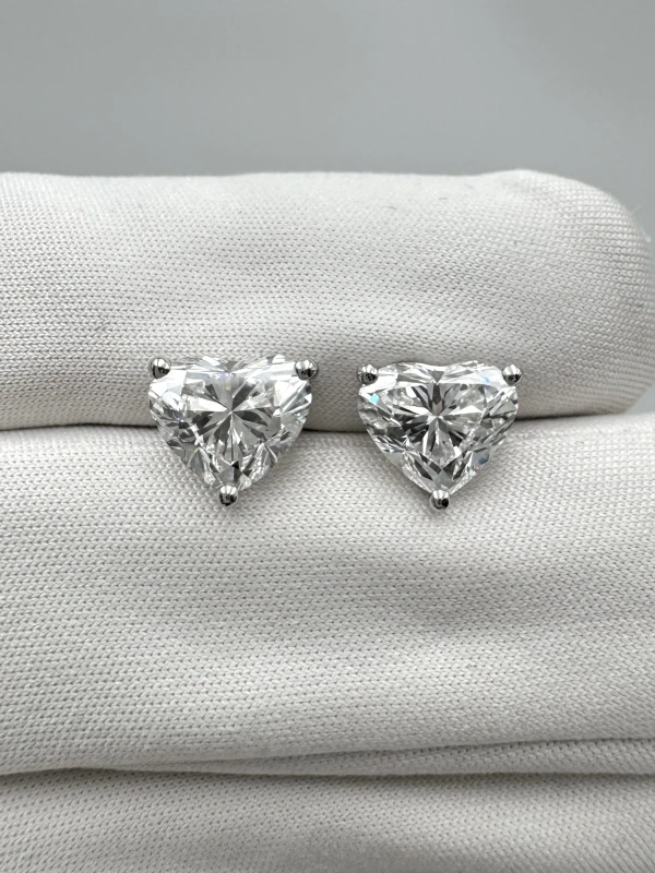 No name HEART DIAMOND 2.01-2.00 CT G/VS1 EARRINGS (GIA) 2275 2.01-2.00 CT 3
