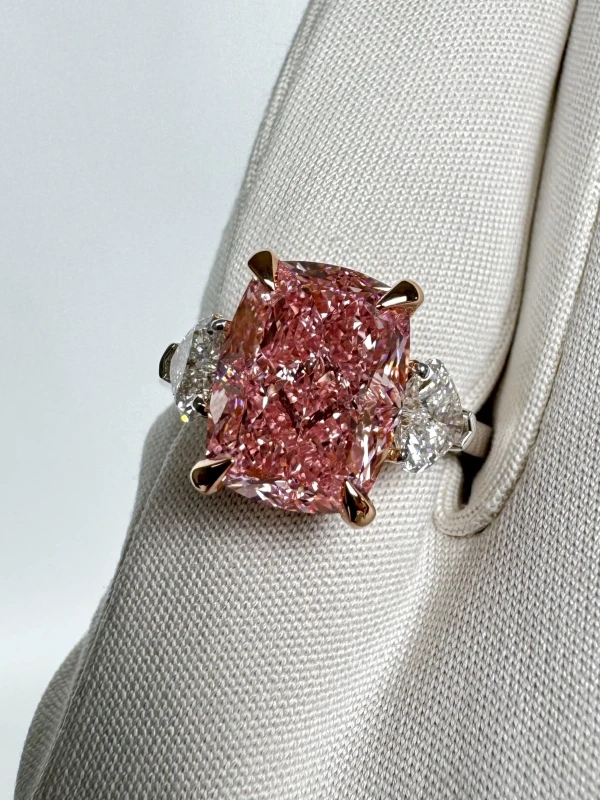 Earrings without a brand CUSHION DIAMOND 5.02 CT FANCY INTENSE PINK*/VVS2 RING (SIZE 51) GIA nn5.02 FIP/VVS2 5