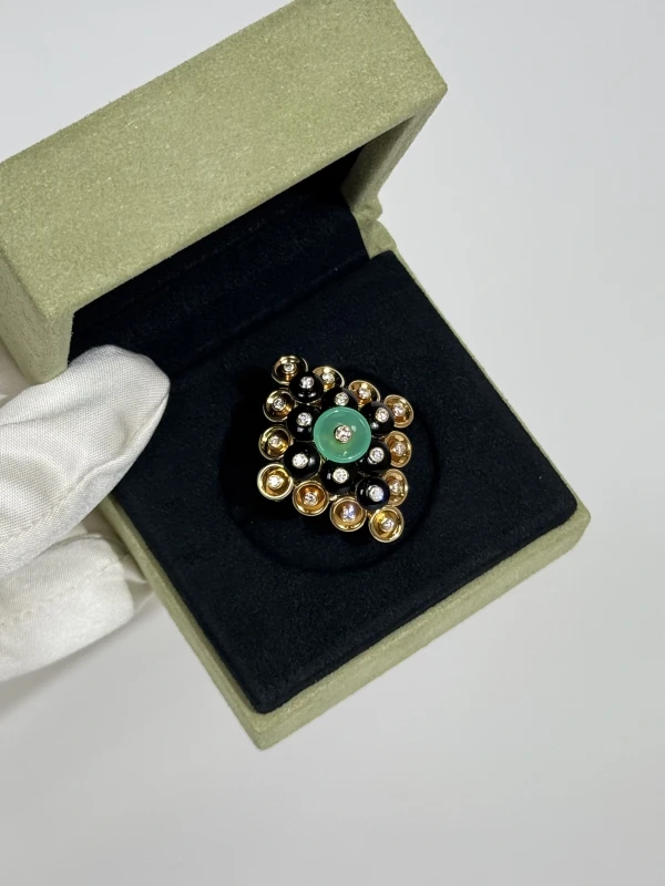 Van Cleef & Arpels Bouton d'or ring (SIZE 57) VCARO9MW00 4