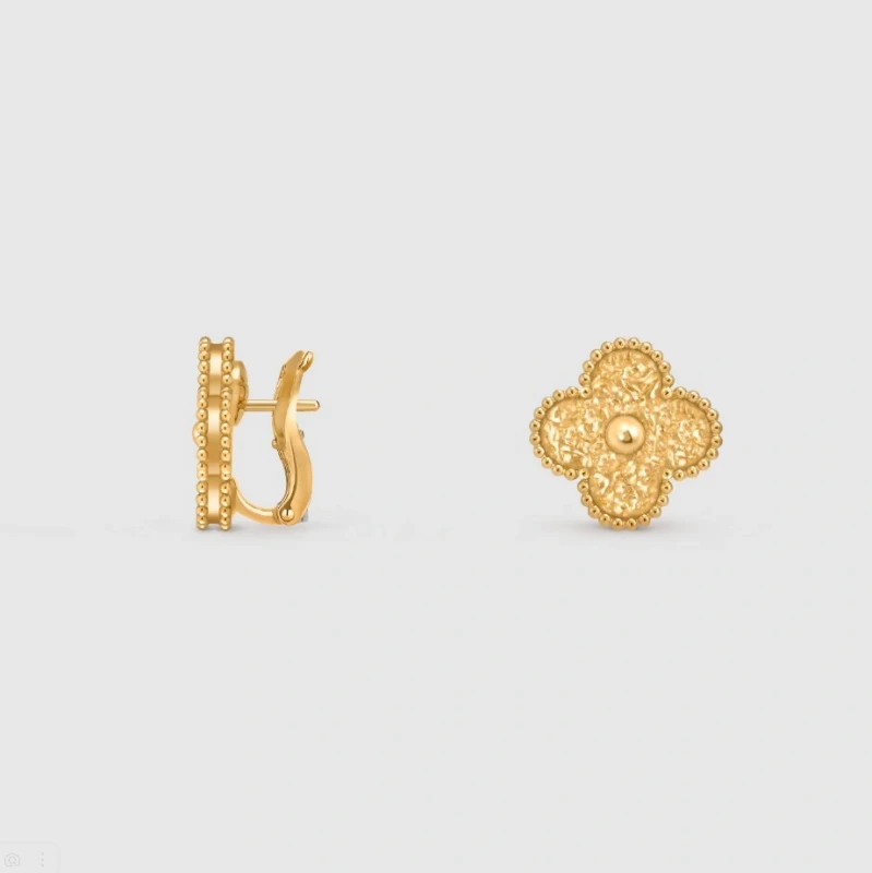 Van Cleef & Arpels. Vintage Alhambra earrings VCARO1IH00 2