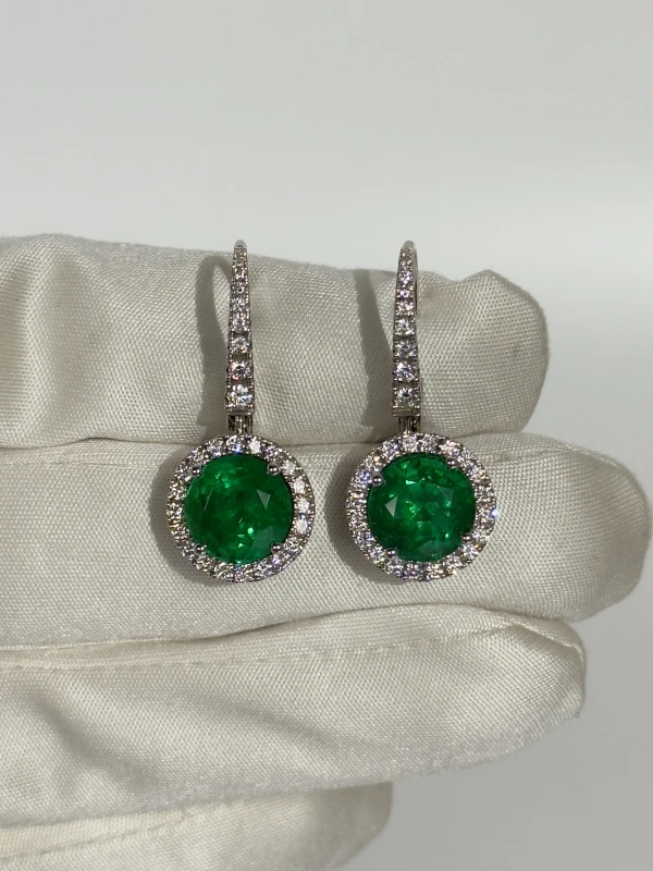 DeRosa EMERALD 3.97 - 4.40 CT VIVID GREEN EARRINGS (GRS) E130691 3