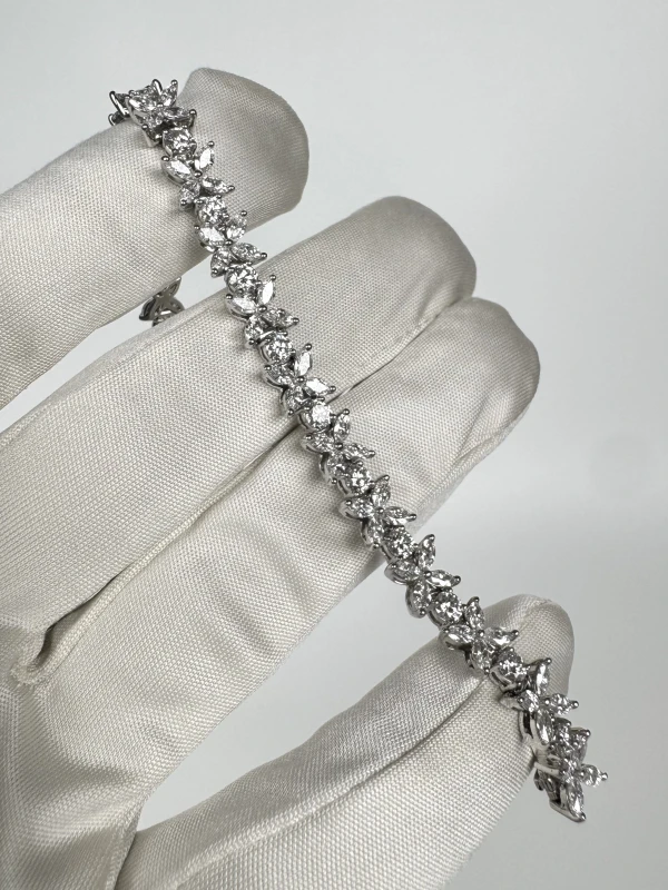 Tiffany & Co Cluster Tennis Bracelet in Platinum with Diamonds 26245982 2