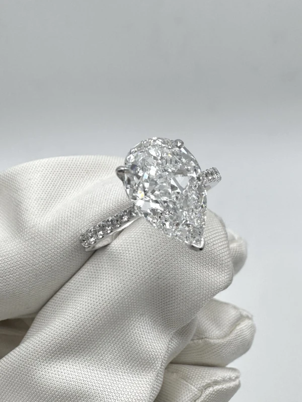 No name PEAR DIAMOND RING 3.39 ct F/SI1 (GIA) NN3.39ct F/SI1 GIA 3