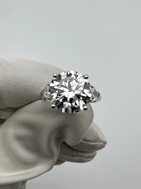 Earrings without a brand ROUND DIAMOND 5.02 CT H/IF EXEXEX RING (GIA) NN5.72 CT H/IF (GIA) 2