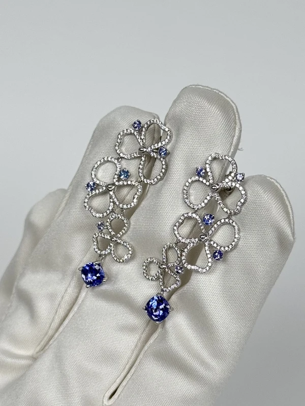 Tiffany & Co Paper Flowers Diamond and Tanzanite Earrings 61625348 3