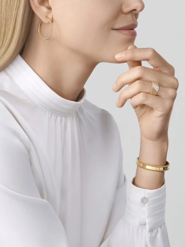 Van Cleef & Arpels. PERLEE PEARLS ROSE GOLD HOOP EARRINGS VCARO3YD00 2