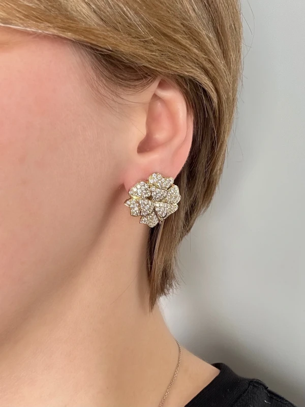 Van Cleef & Arpels. VINTAGE EARRINGS WITH DIAMONDS AND PEARLS VCAPEARL 7