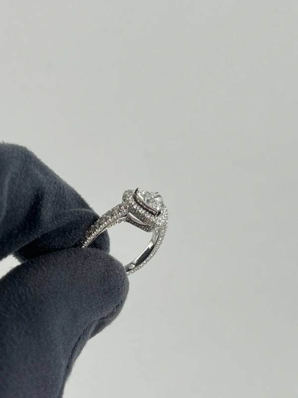 GRAFF КОЛЬЦО С БРИЛЛИАНТОМ 0.76 CT E/VS2 0.76 CT E/VS2 5