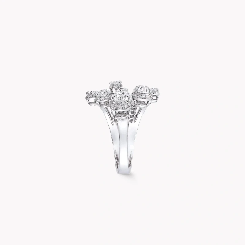 GRAFF WHITE PEARSHAPE AND ROUND PAVE DIAMOND DUET RING (SIZE 51) GR0.72ct 3