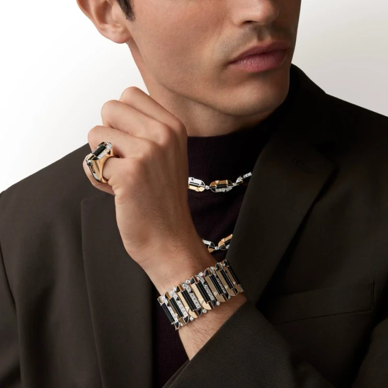 Cartier GÉOMÉTRIE & CONTRASTES RING, ONYX, PAVED H4412752 3