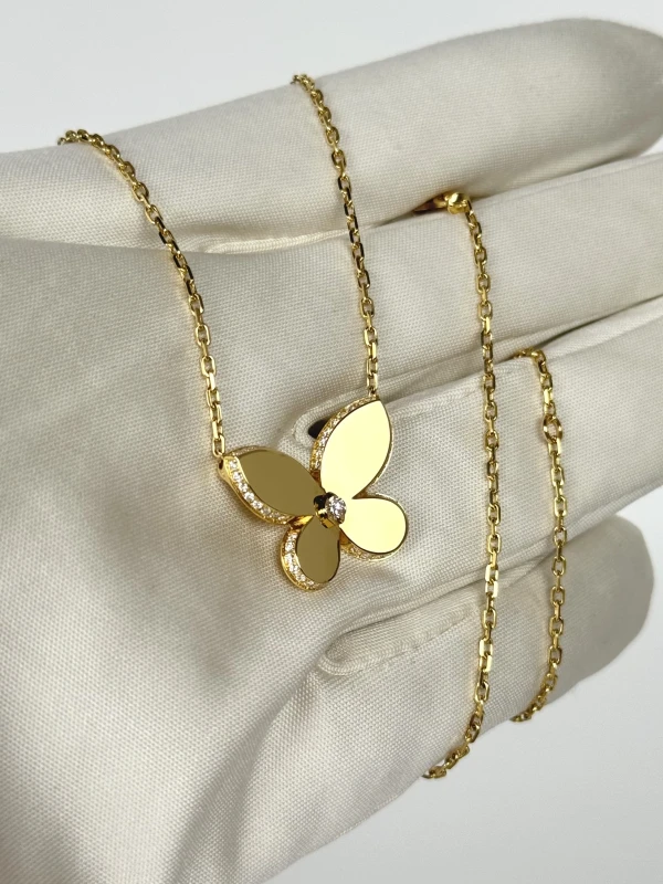 GRAFF PAVE BUTTERFLY PENDANT RGP812 3