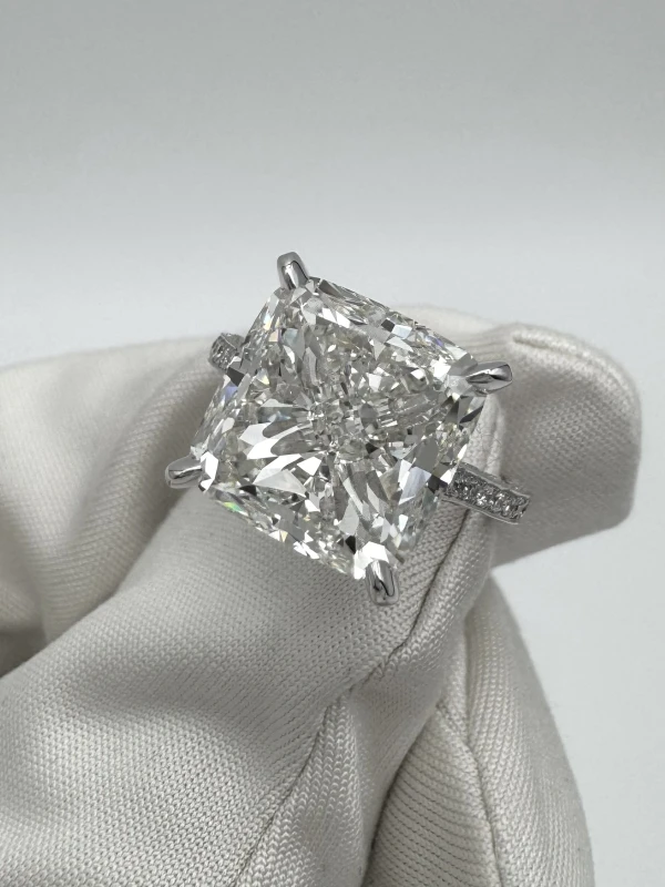 СЕРЬГИ NO NAME CUSHION 10.04 CT I/VS2 DIAMOND RING 10.04 I/VS2 4