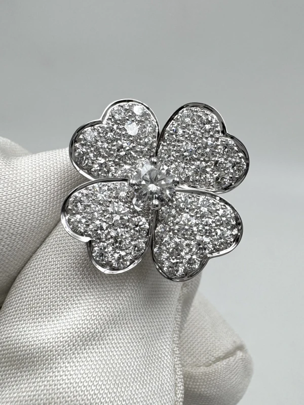 Van Cleef & Arpels COSMOS BROOCH-PENDANT MEDIUM MODEL VCARA07200 3