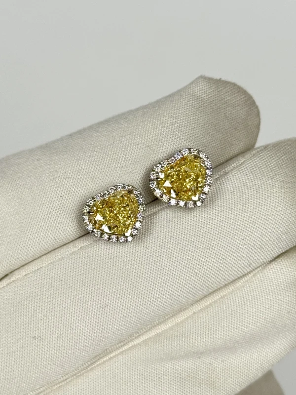 DeRosa DIAMOND HEART-SHAPED STUDS 2.01-2.25 FANCY LIGHT YELLOW/VVS1 (GIA) E608204 4