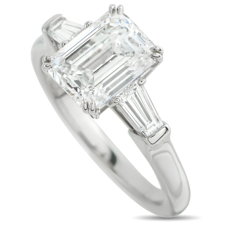 EMERALD DIAMOND 1.80 F/VVS1 RING