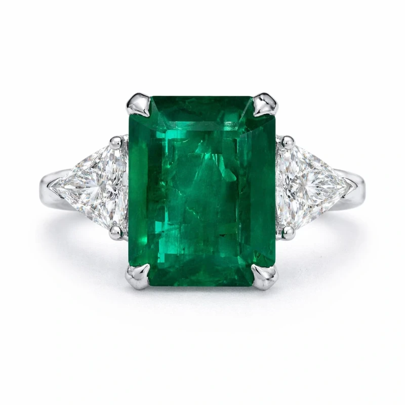 EMERALD 5.73 CT GREEN RING
