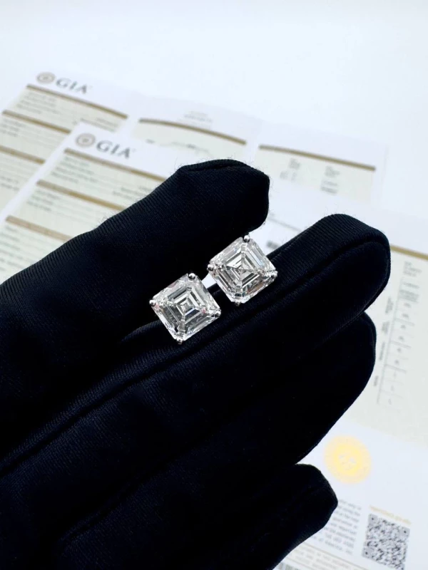 СЕРЬГИ NO NAME DIAMOND STUDS 4.02 - 4.02 CT G/VS1 (GIA) 4.02 - 4.02 ct G/VS1 (GIA) 1