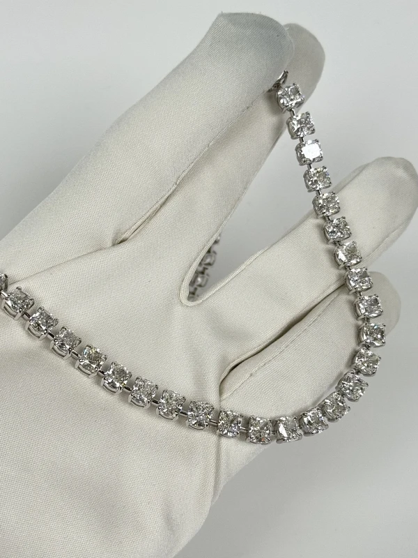 СЕРЬГИ NO NAME CUSHION DIAMOND 61.58 CT D/VVS-VS NECKLACE (GIA) NN61.58 4