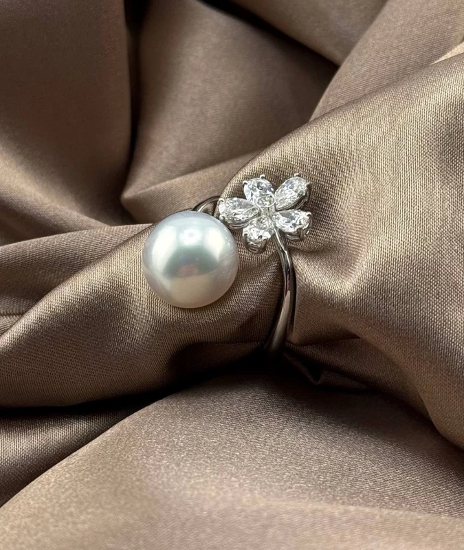 Mercury FLOWER RING, PEARL AND DIAMONDS, WHITE GOLD MR22998/PRL10/FL 3