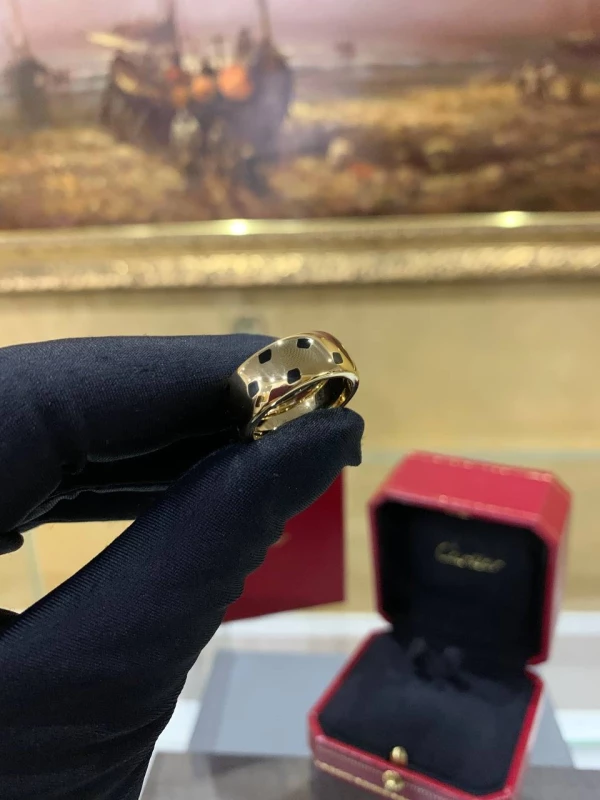 Cartier PANTHER SPOTTED LAQUER RING, YELLOW GOLD CARTIER PANTHERE 9