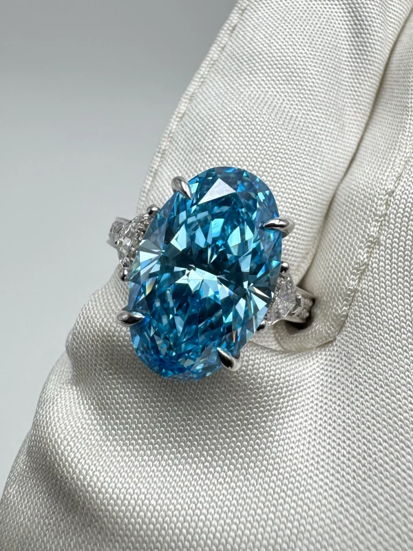 Earrings without a brand OVAL DIAMOND 7.03 CT FANCY VIVID BLUE*/INTERNALLY FLAWLESS RING (GIA) NN7.03 6