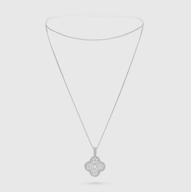 Van Cleef & Arpels. Magic Alhambra long necklace, 1 motif VCARO49O00 2