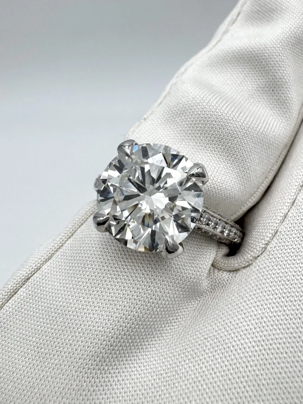 Earrings without a brand С БРИЛЛИАНТОМ 5.32 CT К/SI1 5.32 CT К/SI1 4