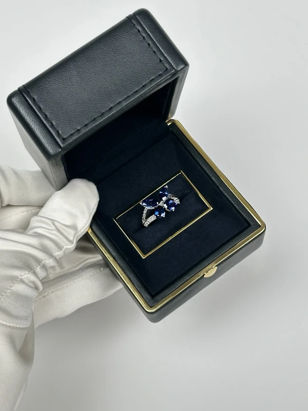 GRAFF CLASSIC SAPPHIRE BUTTERFLY RING RGR118 5