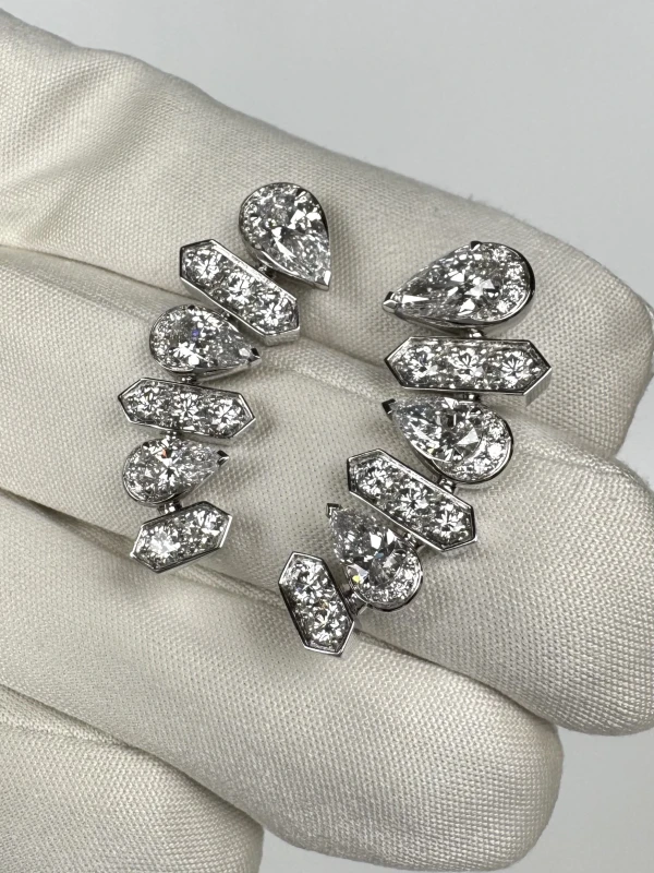 GRAFF PEAR SHAPE AND ROUND DOAMOND EAR CLIMBER EARRINGS RGE1742 7