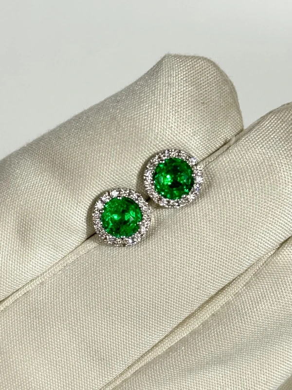 DeRosa EMERALD EARRINGS 2.70 / 2.48 CT VIVID TO INTENSE GREEN E860287 2