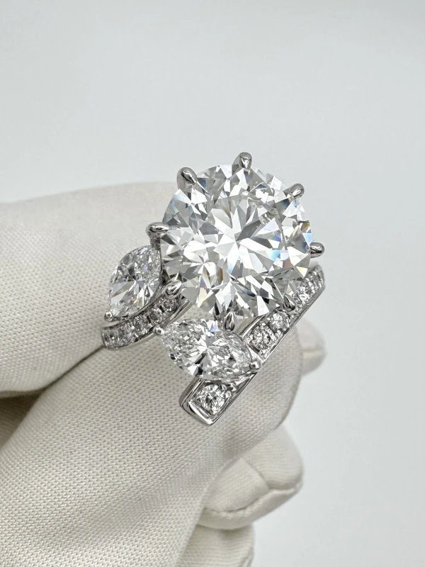 Earrings without a brand ROUND DIMOND 5.01 CTG/VS1 RING (GIA) 122650 5.01 CT G/VS1 2