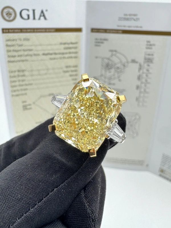 Earrings without a brand RADIANT DIAMOND 18.03 CT FANCY YELLOW/VS2 RING (SIZE 51) GIA nn18.03ct FY/VS2 8