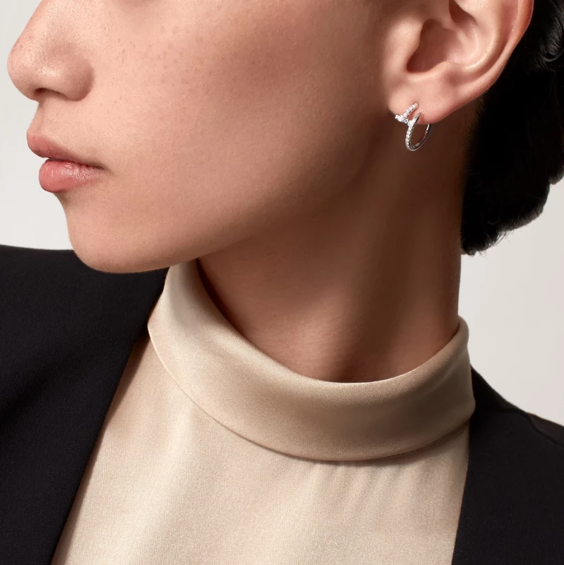 Cartier Juste un Clou hoop earrings, Small model, paved B8301431 2