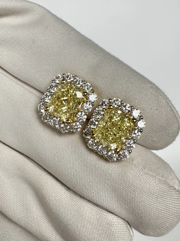 No name DIAMOND 3.02 - 3.02 CT FANCY LIGHT YELLOW/VVS2-VS1 EARRINGS (GIA) 7515-3.02-3.02 CT FLY 6