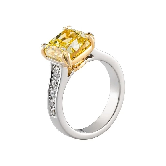 С БРИЛЛИАНТОМ 5.01 CT FANCY INTENSE YELLOW/SI2