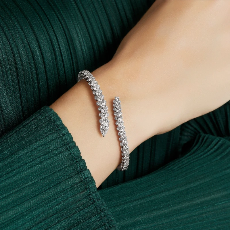 GRAFF Duet Wraparound Diamond Bangle RGB506 2