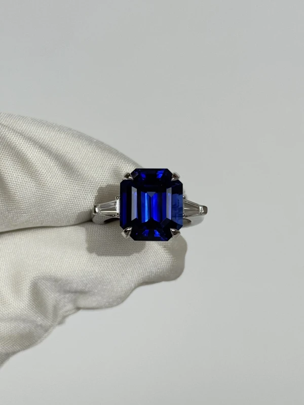 Earrings without a brand OCTAGONAL SAPPHIRE 10.48 CT ROYAL BLUE RING (SIZE 51) GRS sp10.48 2