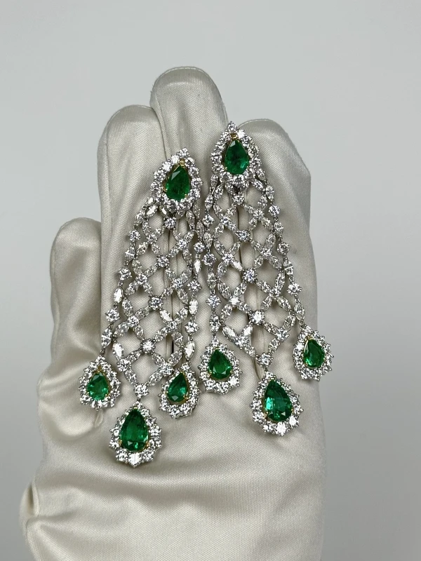 RalfDiamonds EMERALDS 9.60 CT &DIAMONDS 32.25 CT EARRINGS RFD9.60 CT 3
