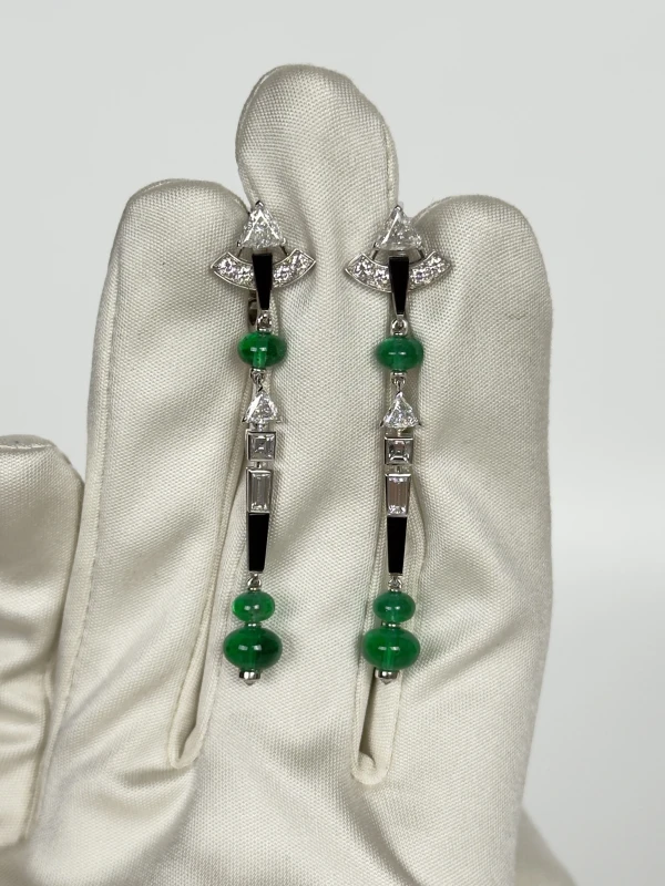Cartier EN ÉQUILIBRE EARRINGS, EMERALD, PAVED H8001256 3