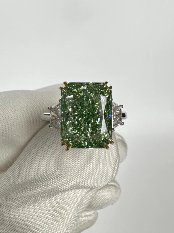 No name RADIANT DIAMOND 6.51 CT FANCY VIVID GREEN*/VS2 RING (SIZE 53) GIA nn6.51ct FVG/VS2 3