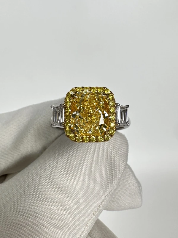 No name RADIANT DIAMOND 3.01 CT FANCY LIGHT YELLOW/VS1 RING (GIA) 203-NN3.01 2