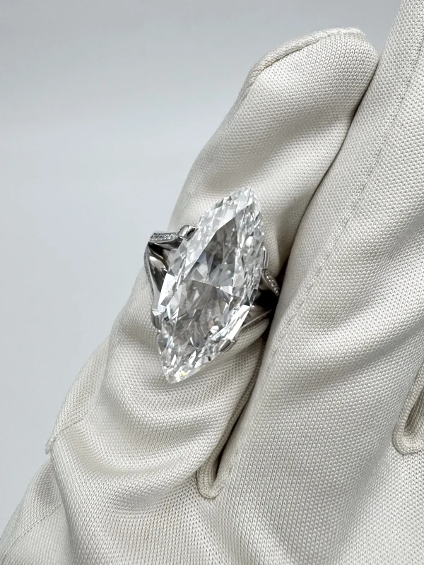 СЕРЬГИ NO NAME MARQUISE DIAMOND 6.58 CT RING (TYPE IIA) (GIA) NN6.58D 5