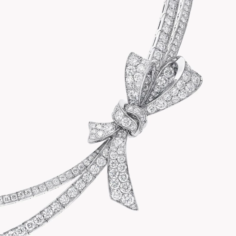 GRAFF Tilda’s Bow Diamond Necklace RGN710 2