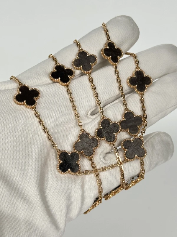 Van Cleef & Arpels LIMITED EDITION VINTAGE ALHAMBRA SILVER OBSIDIAN NECKLACE, 20 MOTIFS VCARP75700 3