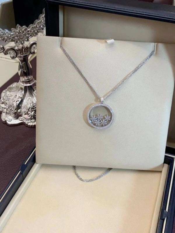 Chopard HAPPY DIAMONDS SNOWFLAKES NECKLACE 79/5758/0-20 3