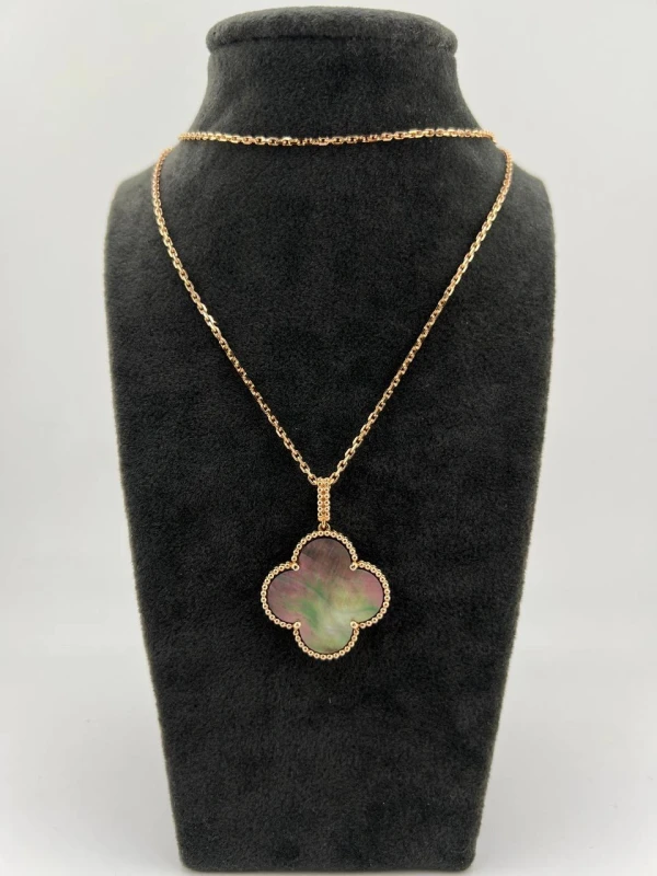 Van Cleef & Arpels MAGIC ALHAMBRA LONG NECKLACE, 1 MOTIF. MOTHER-OF-PEARL VCARP6I200 4